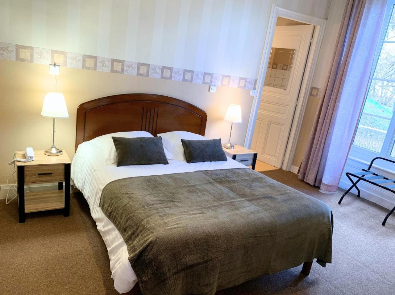 Logis Grand Hôtel Bourbon-Lancy Exterior foto