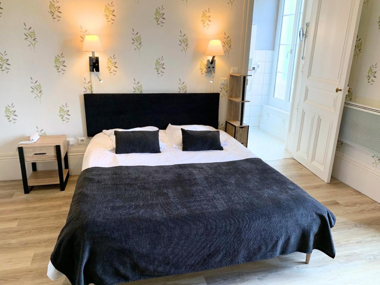 Logis Grand Hôtel Bourbon-Lancy Exterior foto